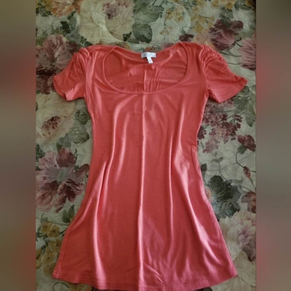 Set Of Three Tops - Picture 5 of 7